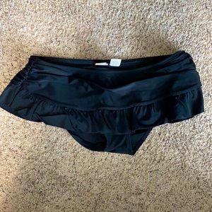 SO skirt swim suit bottoms. Size medium